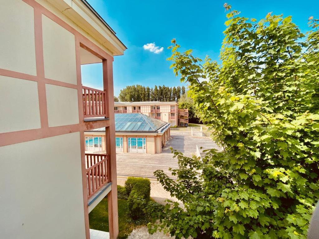 6-Person Apartment With Swimming Pool Tennis Court And Free Parking 25 Le Touquet Екстериор снимка